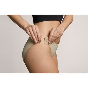 Slick Chicks sz XL 2 pk Side Fastening Beige Adaptive QVC New